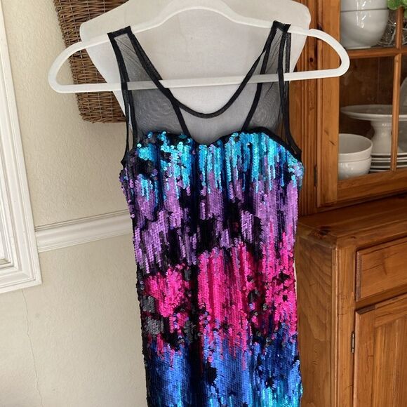 New Esley Multi Color Sequined Party Dress with Mesh Neckline Size S - Picture 7 of 11